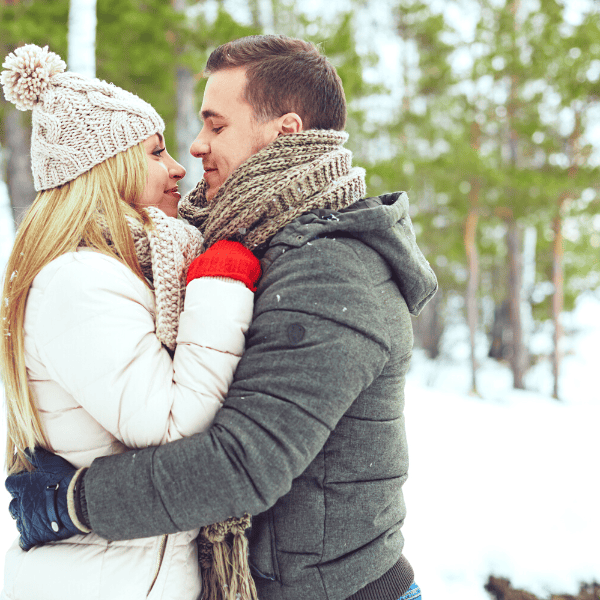 35 Romantic Winter Date Ideas You Need To Go On This Winter